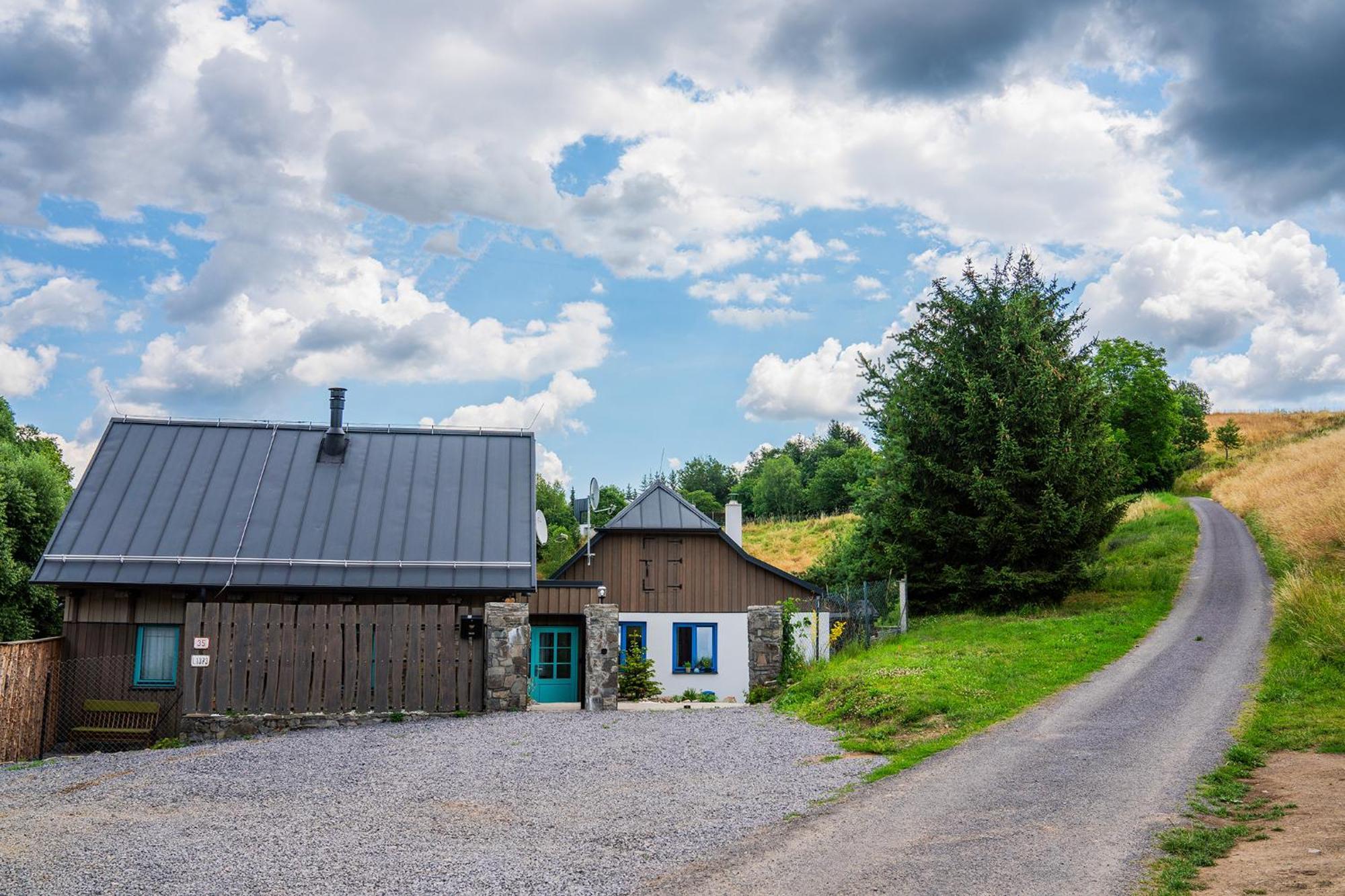 Chalupka Opal A Chalupa Achat Na Luke Lukahuta Chaletstiavnica Banska Stiavnica Na Samote - Samoobsluzny Pristup Cez Pin-Kod Nonstop Exteriör bild