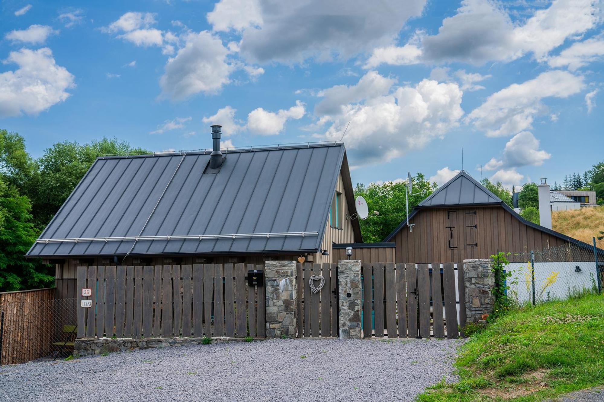 Chalupka Opal A Chalupa Achat Na Luke Lukahuta Chaletstiavnica Banska Stiavnica Na Samote - Samoobsluzny Pristup Cez Pin-Kod Nonstop Exteriör bild
